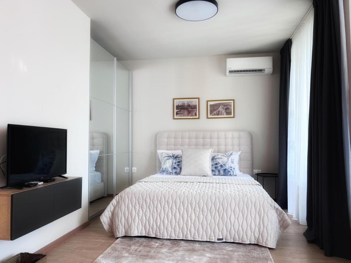 Azur Alegria Studio - Free Parking & Pool Св. Св. Константин и Елена Екстериор снимка